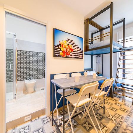 Central Station Apartments & Suites Napoli Esterno foto