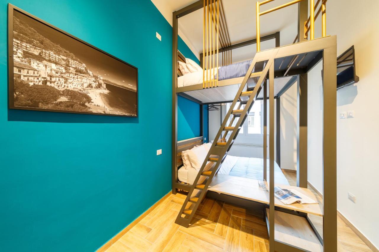 Central Station Apartments & Suites Napoli Esterno foto
