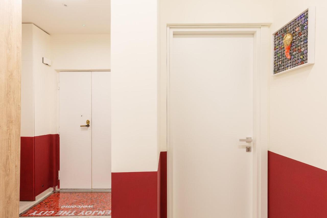 Central Station Apartments & Suites Napoli Esterno foto