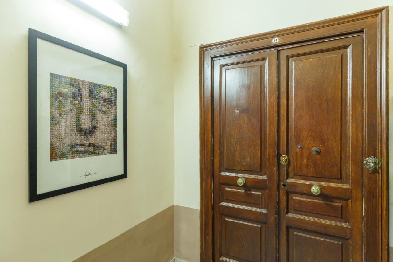 Central Station Apartments & Suites Napoli Esterno foto