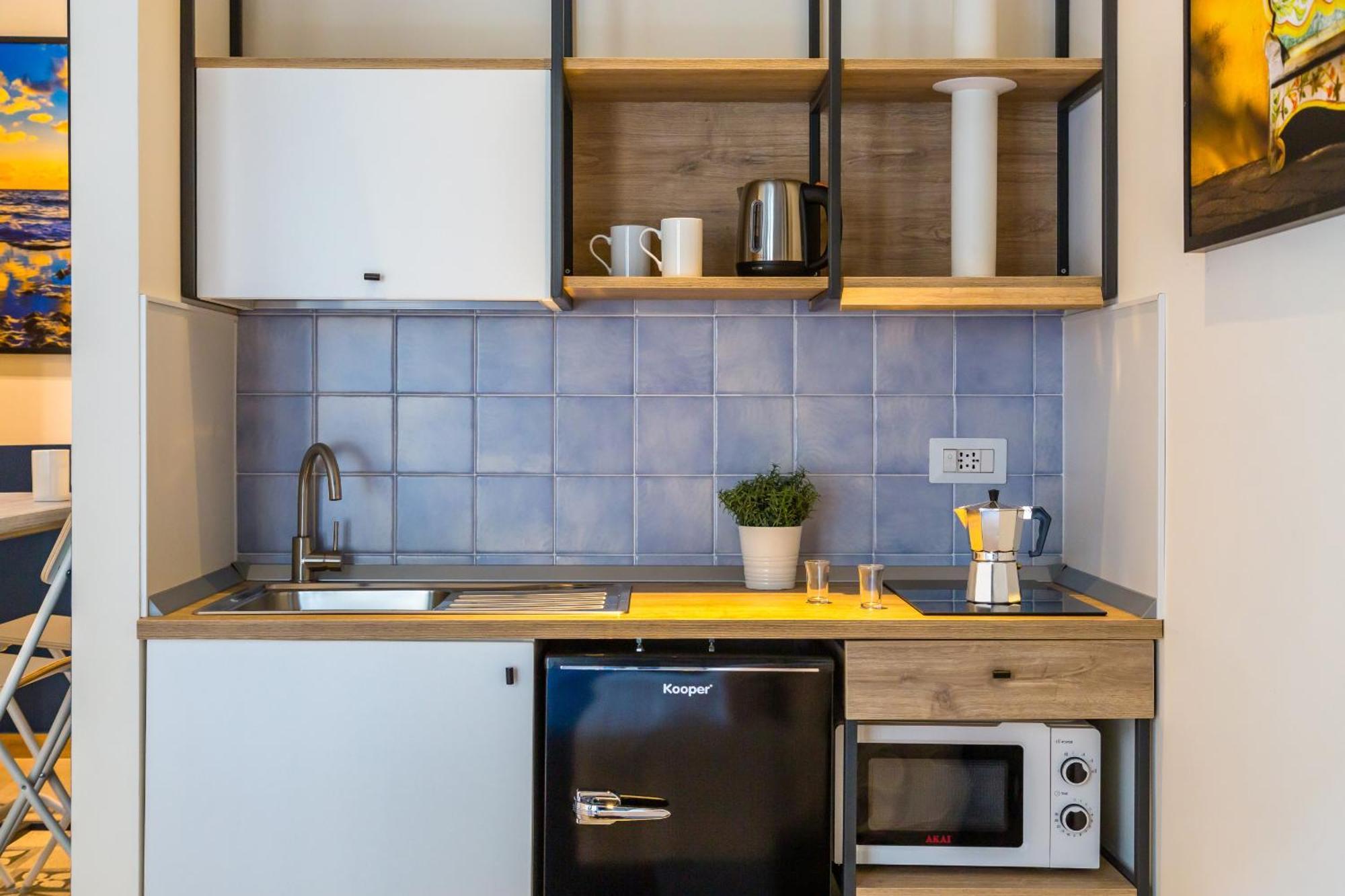 Central Station Apartments & Suites Napoli Esterno foto