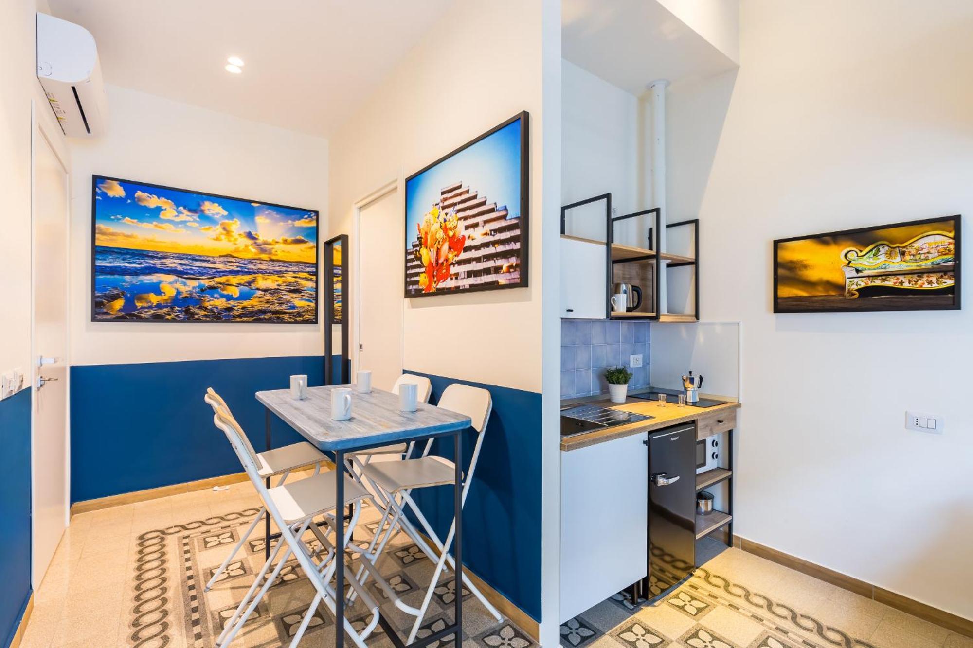 Central Station Apartments & Suites Napoli Esterno foto