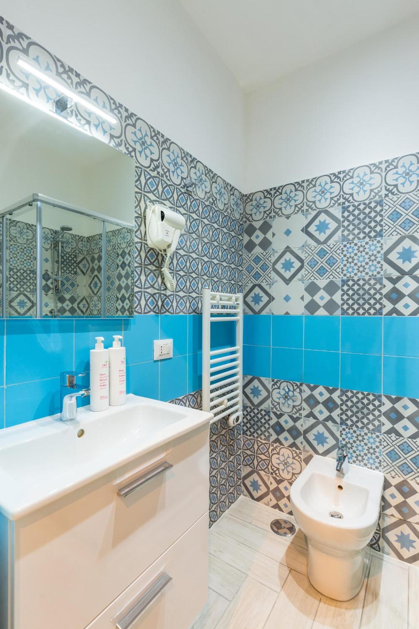 Central Station Apartments & Suites Napoli Esterno foto